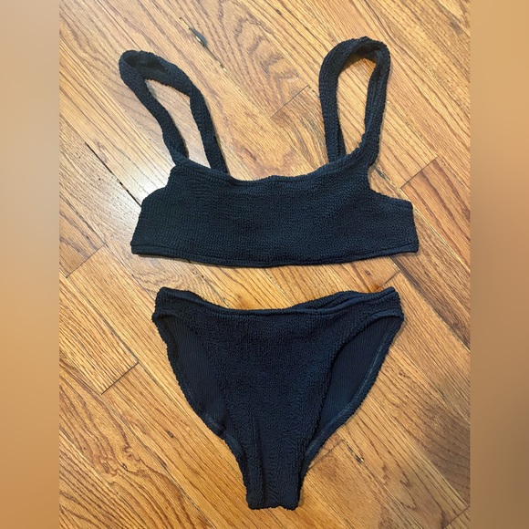 YouSwim Aplomb Standard Waist Bikini
190 - Picture 3 of 8